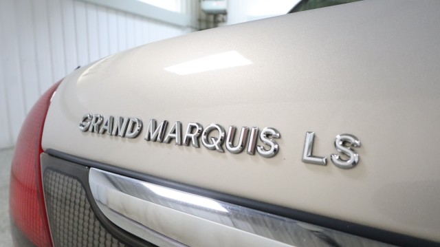 mercury grand marquis 2008 2MEFM75VX8X662563 image mercury grand marquis 2008 2MEFM75VX8X662563 image